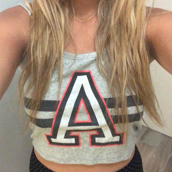 cute crop top - Picture 1 of 3